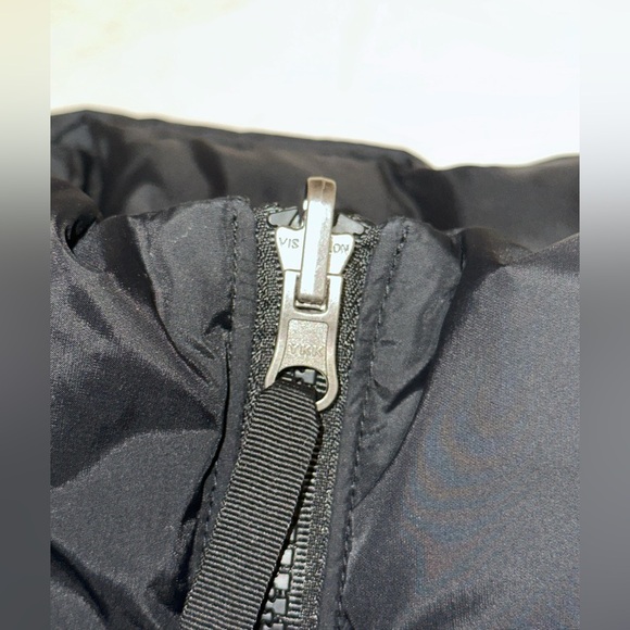 The North Face Men's Charcoal Puffer Jacket - Picture 8 of 12